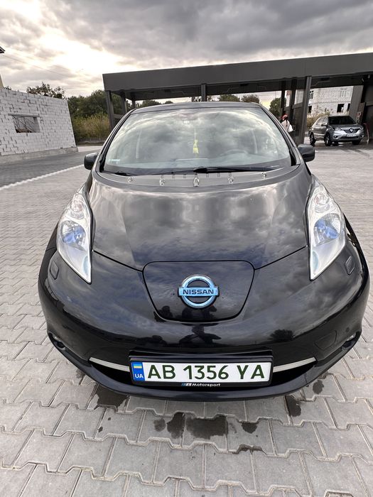 Оренда Nissan Leaf 3500 нед