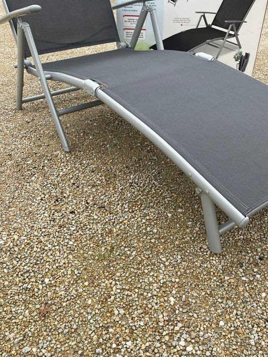 ESPREGUIÇADEIRAS de jardim/ piscina