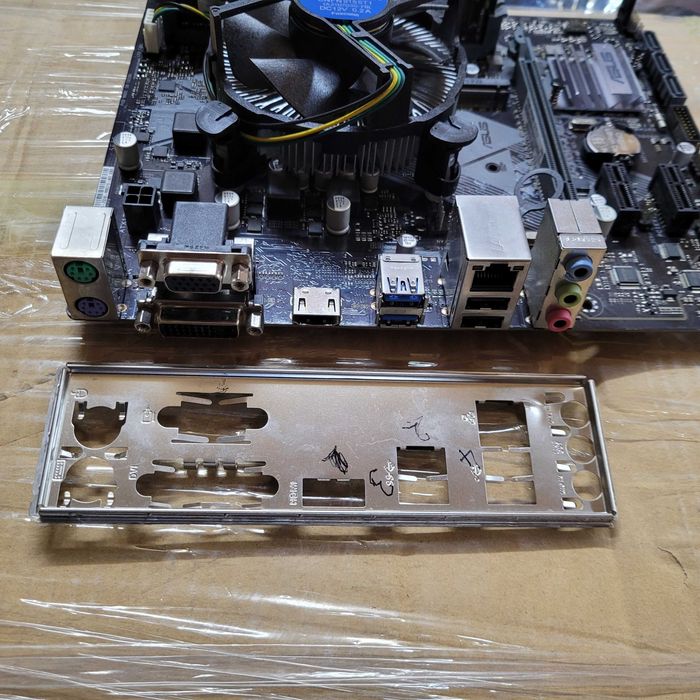 Комплект 4 ядра s1151v2 Asus H310M  BOX+ I3 8100 + 8GB DDR4 M2 HDMI