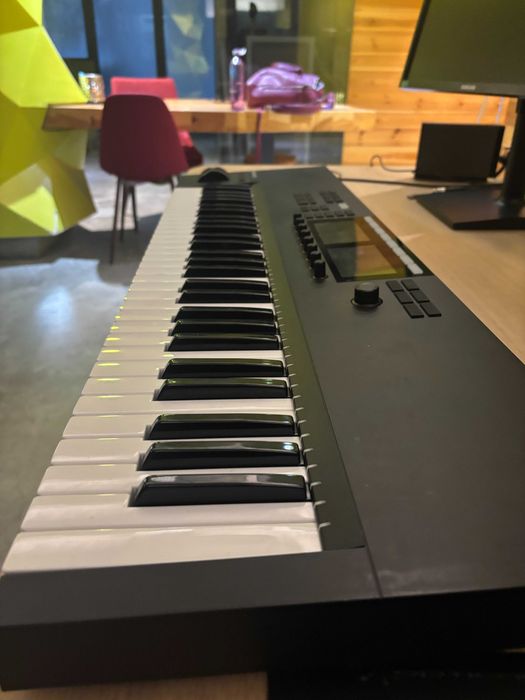 Native Instruments Komplete Kontrol S61 Mk2
