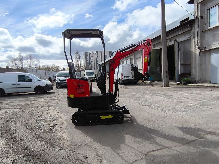 Гусеничный мини экскаватор JPC HT12 бензиновий