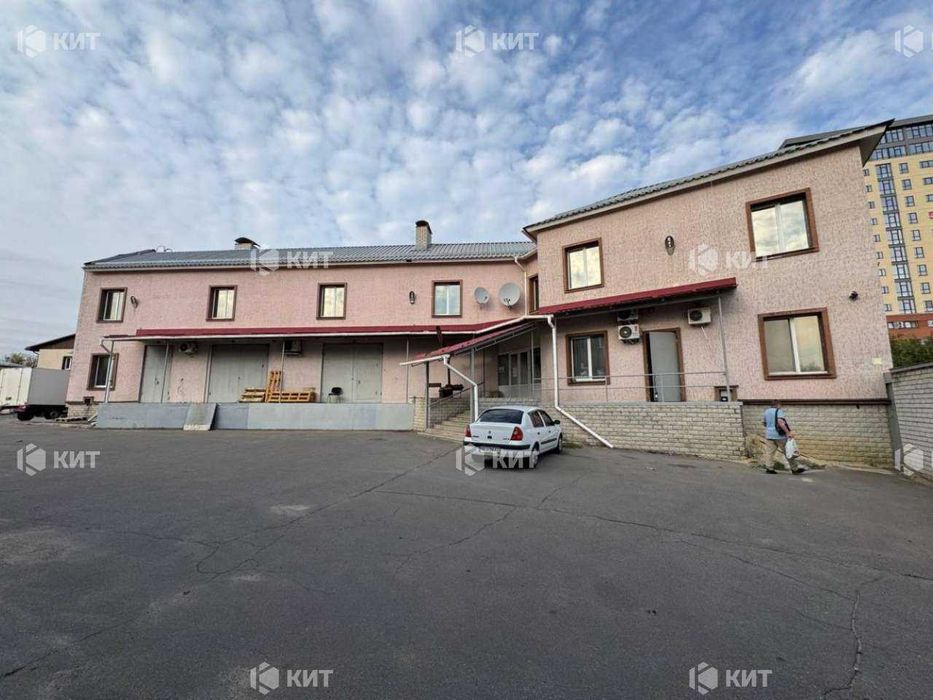 Продажа комплекса зданий в центре города, общая площадь 3000м2, 130122