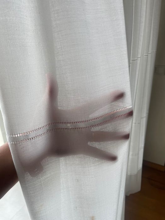 Cortinas e varão de excelente qualidade