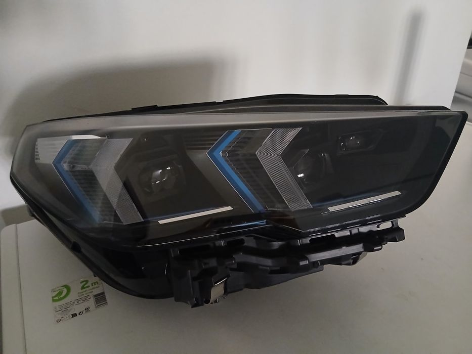 Farol BMW X2  U10  2025