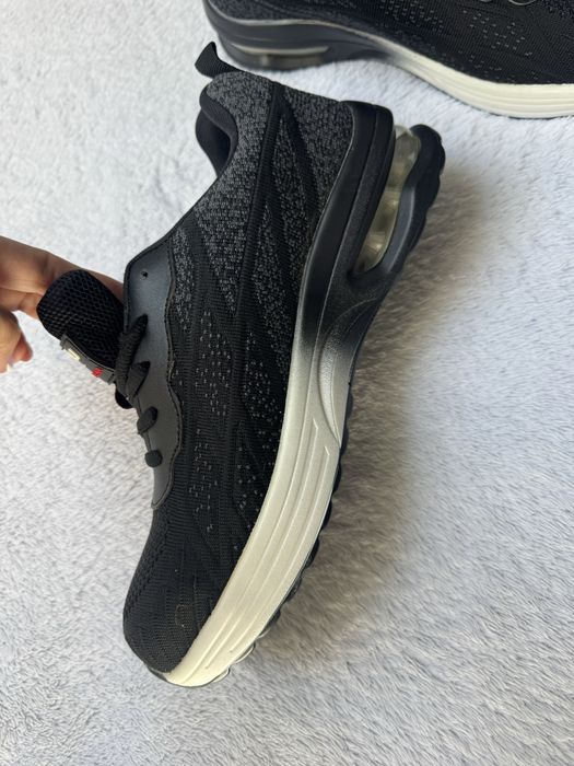 Nowe buty techniczne stalowe czubki 41 sneakersy