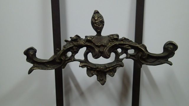 Escaparate de parede em Bronze