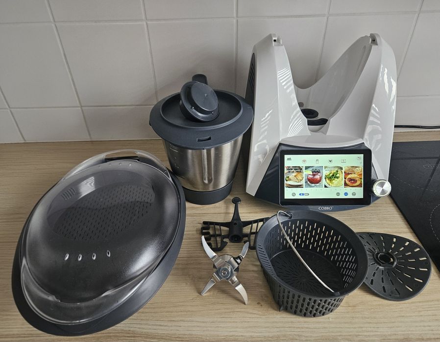 Robot wielofunkcyjny COBBO 7 Wifi
