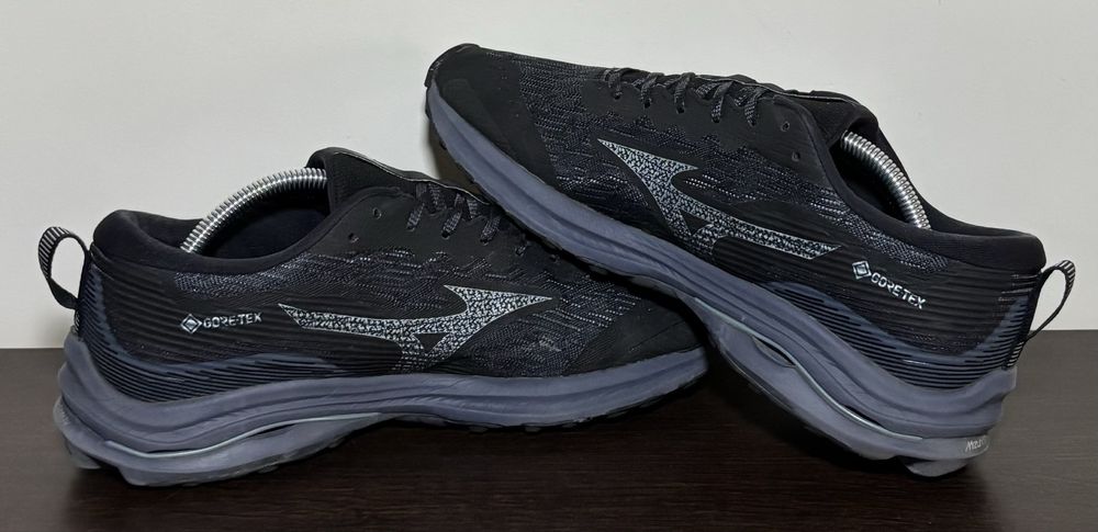 Трекінгові Mizuno Wave Rider на Gore-Tex / 28см
