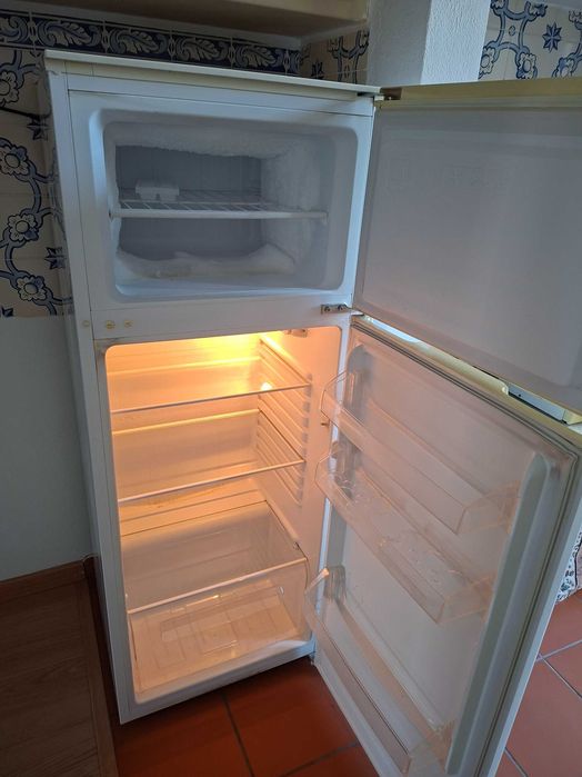 Frigorífico - Marca Kunft