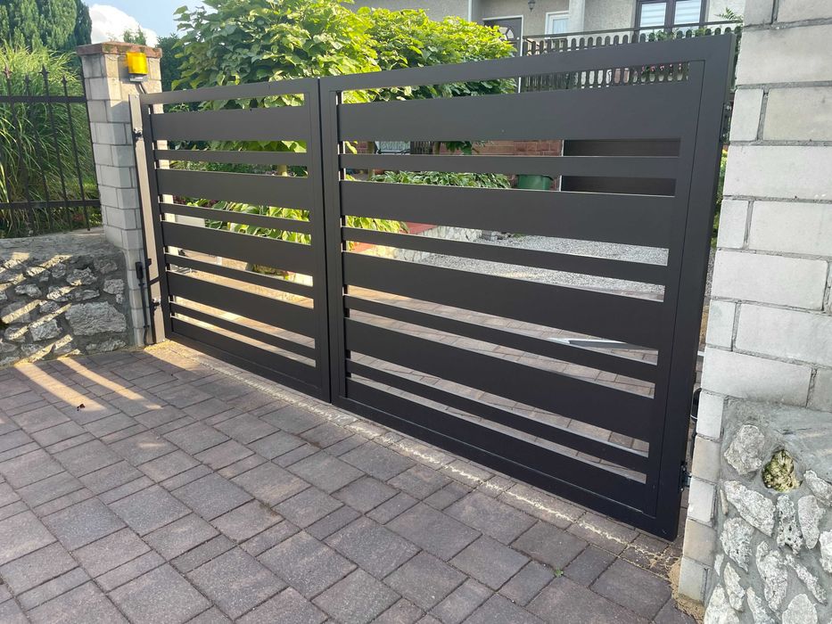 Ogrodzenie panelowe 4mm 143cm z podmurówką