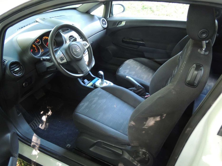 Opel Corsa D 1.2 автомат 2014р.
