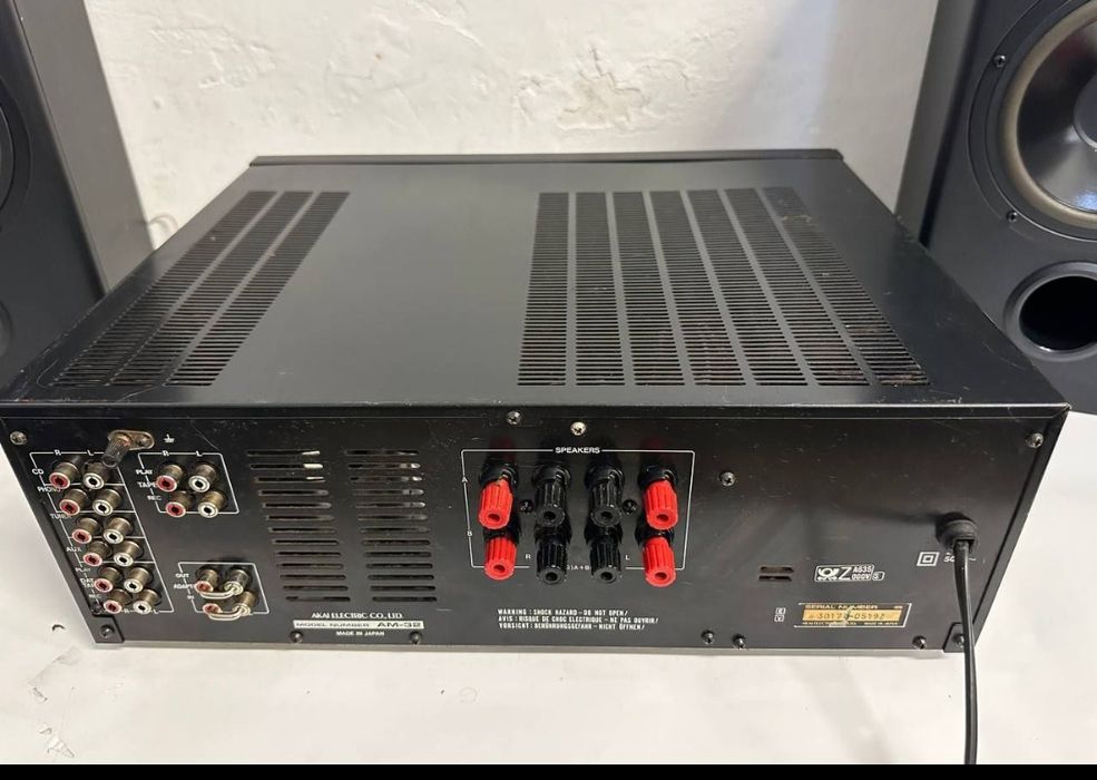 Wzmacniacz stereo Akai AM-32, 2*80Watt,  Japan