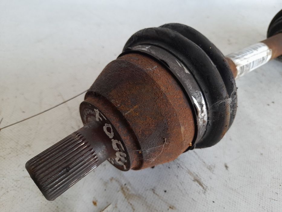 Transmissão frente esquerda FORD Focus II (DA_)