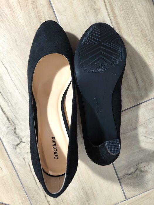 Czarne buty na obcasie damskie Graceland półbuty zamszowe damskie 41