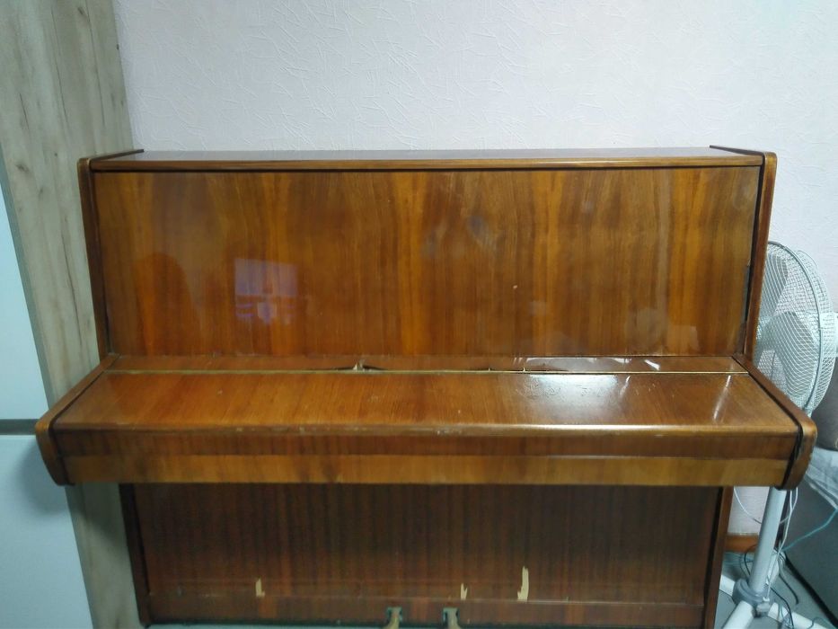 Фортепіано "Кама"