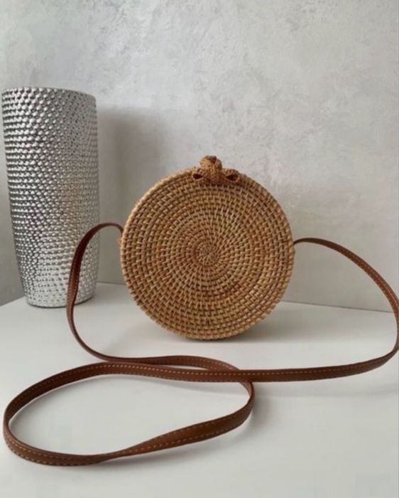 Плетена солом'яна сумочка із ротанга