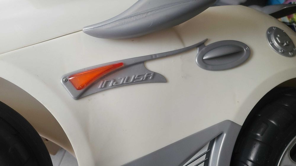 Carro Elétrico de 2 lugares INJUSA REV