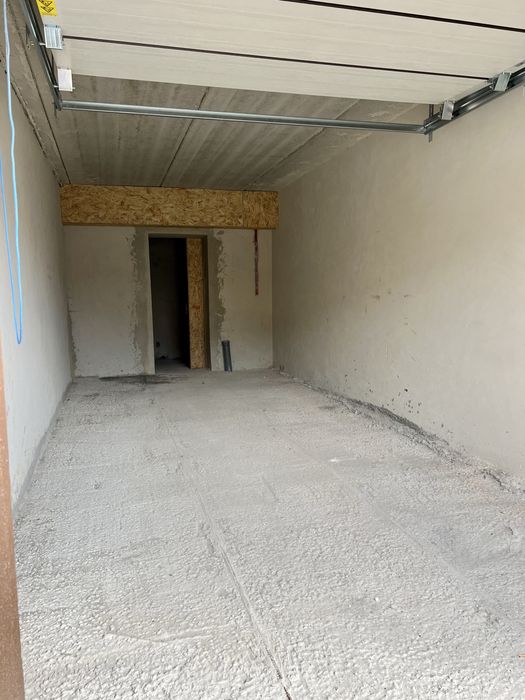 Здається в оренду гараж 25м у ЖК "Містечко Центральне" вул Височана 18