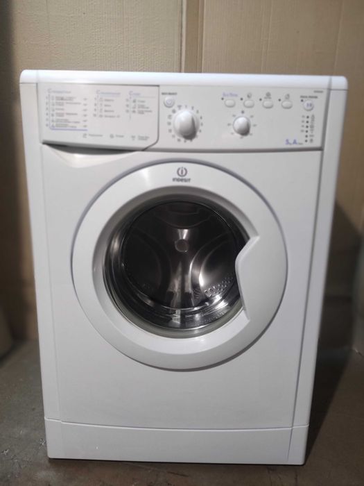 Продам пральну машину "індезіт" б/у з гарантій
