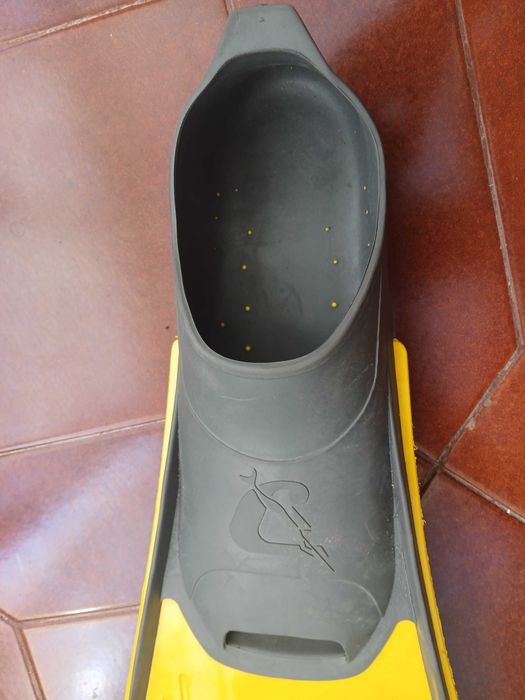 Barbatana Cressi n° 43-44 (usada)