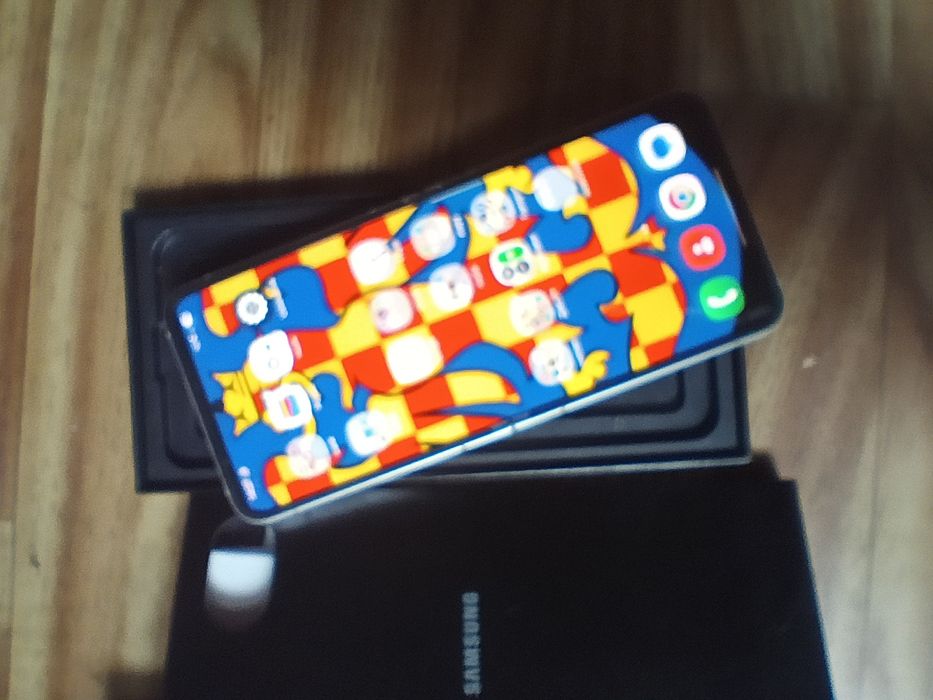 Samsung Galaxy Z Flip6