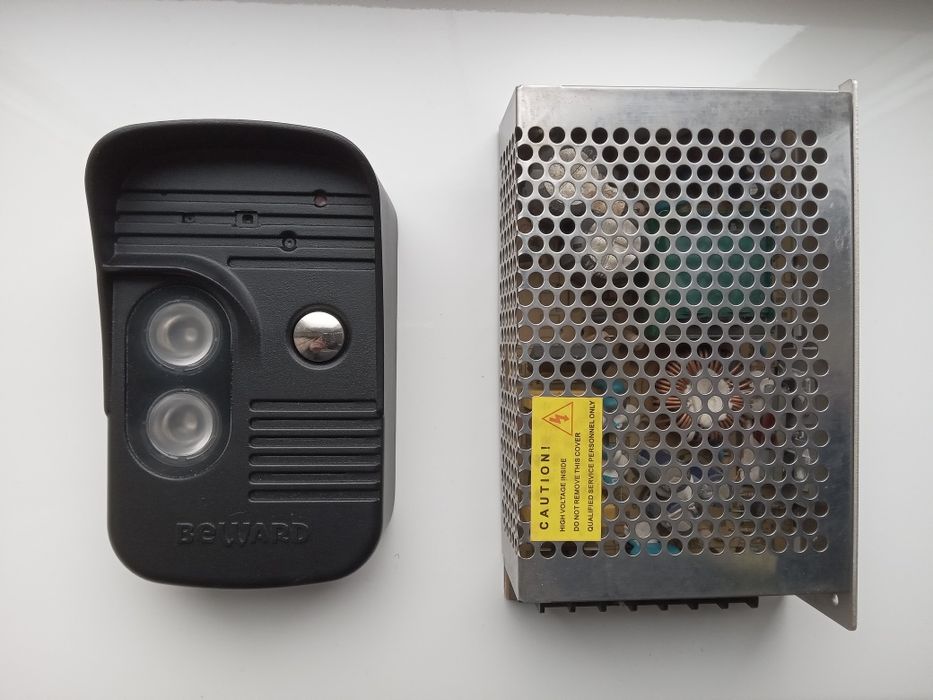 Блок питания для камер видео наблюдения и панель вызова видео