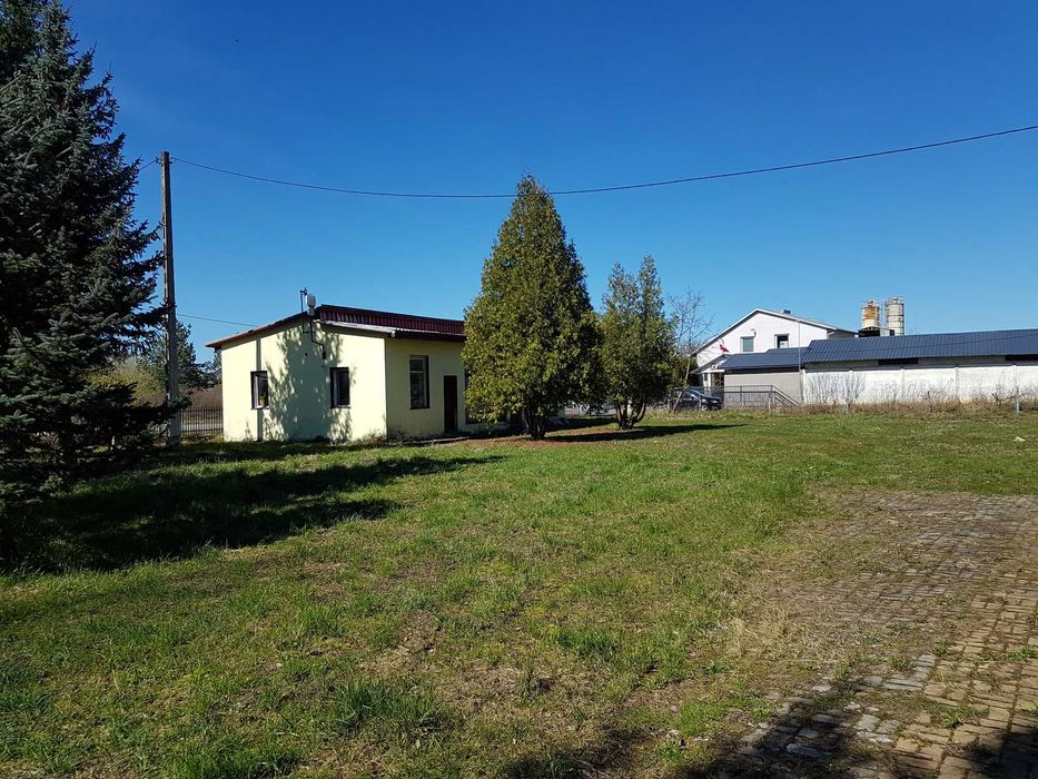 Sprzedam dom z budynkami gospodarczymi