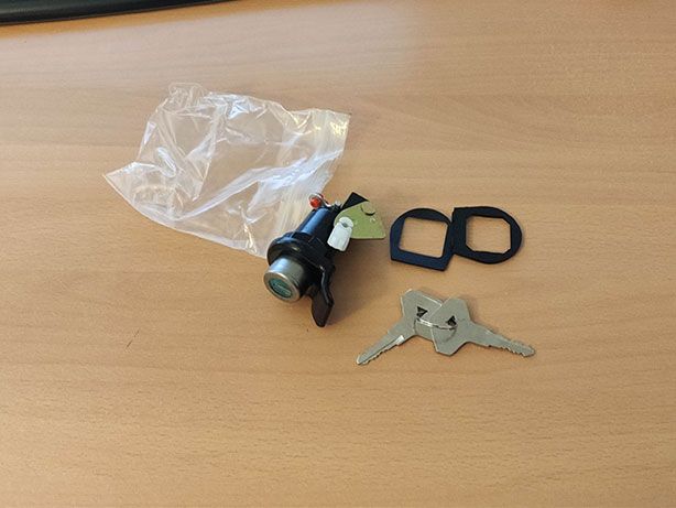 Fechadura Fecho Canhão Mala Renault Clio 1 (90-99) (NOVO)