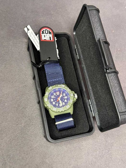 Швейцарський годинник Luminox Navy Seal 3500 Series Diver (модель XS.3503.ND)