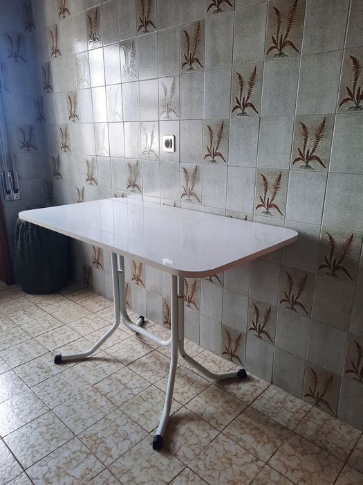 Mesa de cozinha como nova