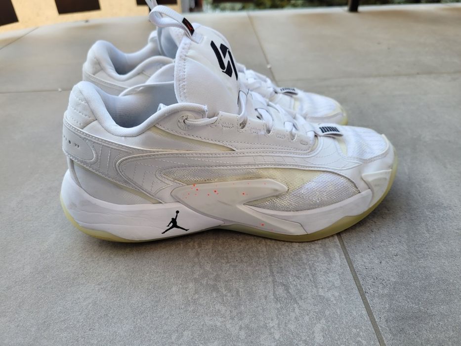 Buty sportowe Jordan r.42.5 rozmiarowka zaniżona