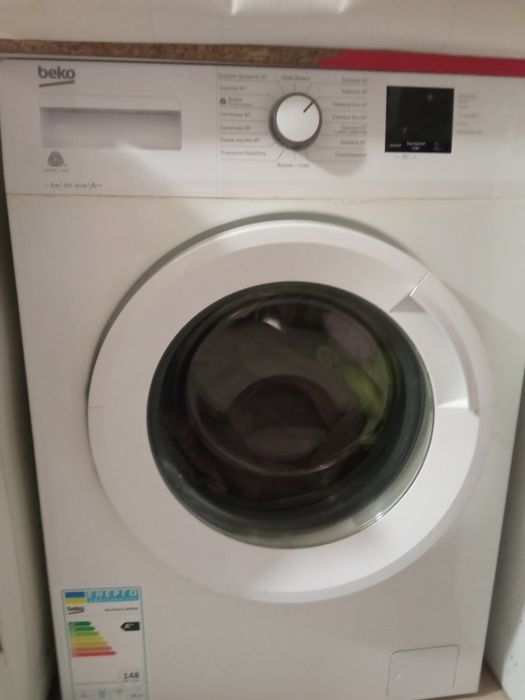 В связи с переездом срочно продам стиральную машинку.Торг.