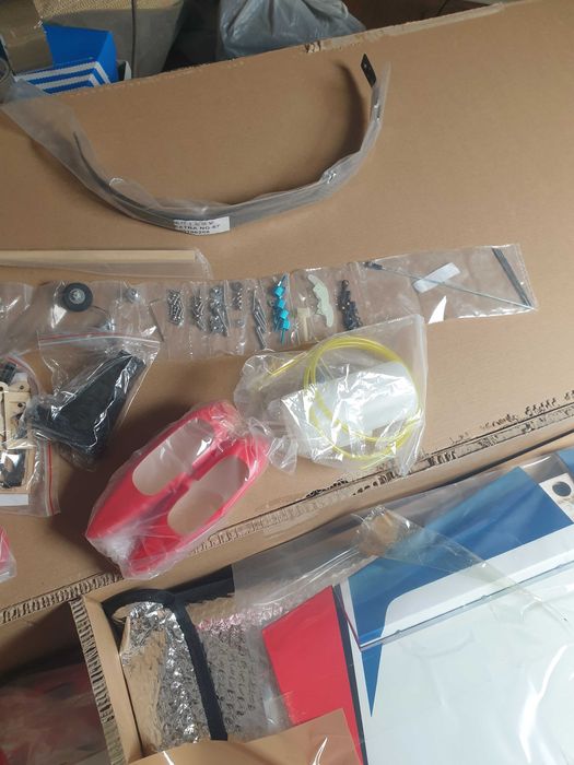 Model Pilot RC Extra MG 67"