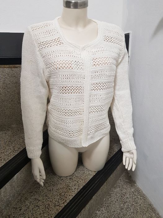 Executo artigos em croché e malha, feitos à mão