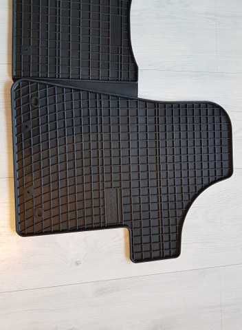 Dywaniki Gumowe Korytka Wykładziny Mercedes Vito W639 Rok 03-14 Viano