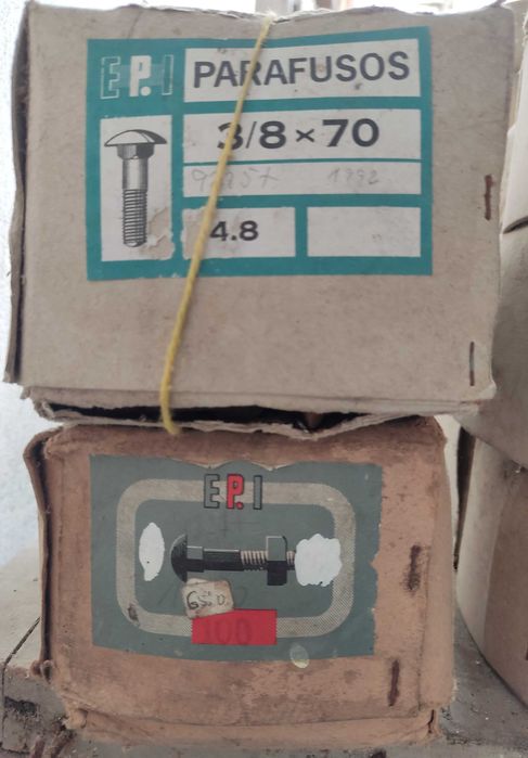 Lote de Parafusos_Stock Off