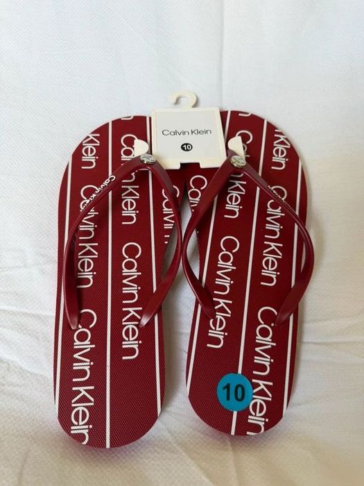 Chinelos Calvin Klein Vermelhos com Logo – Tamanho 10 – Novos