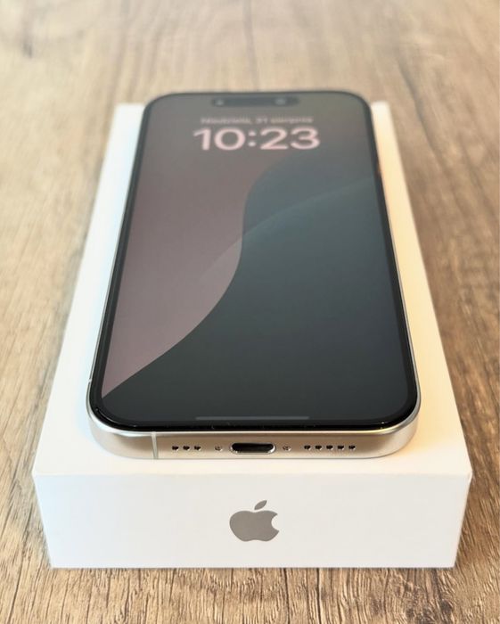 iPhone 15 Pro 256GB Natural Titanium Б/У