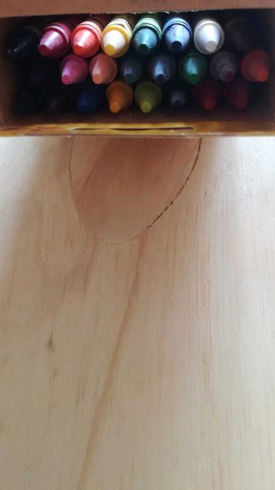 24 Lápis de Cera Novos Crayola