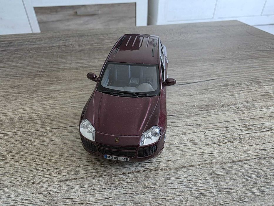 Porsche Cayenne Turbo 1/38 KINSMART