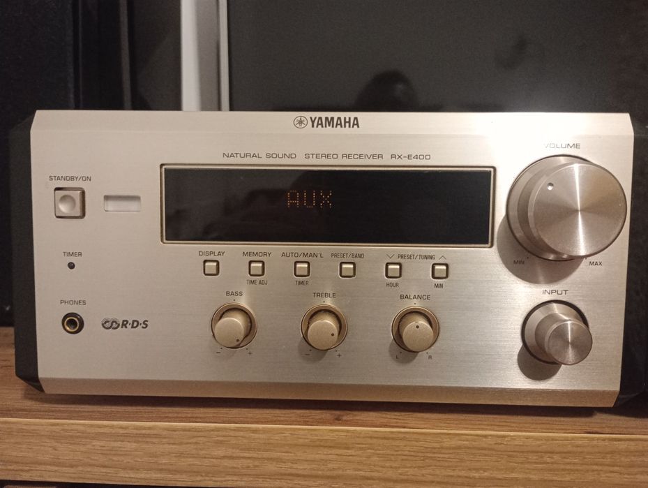 Sprzedam Micro wieża Yamaha pianocraft RX-E400. Zamienię na kolumny