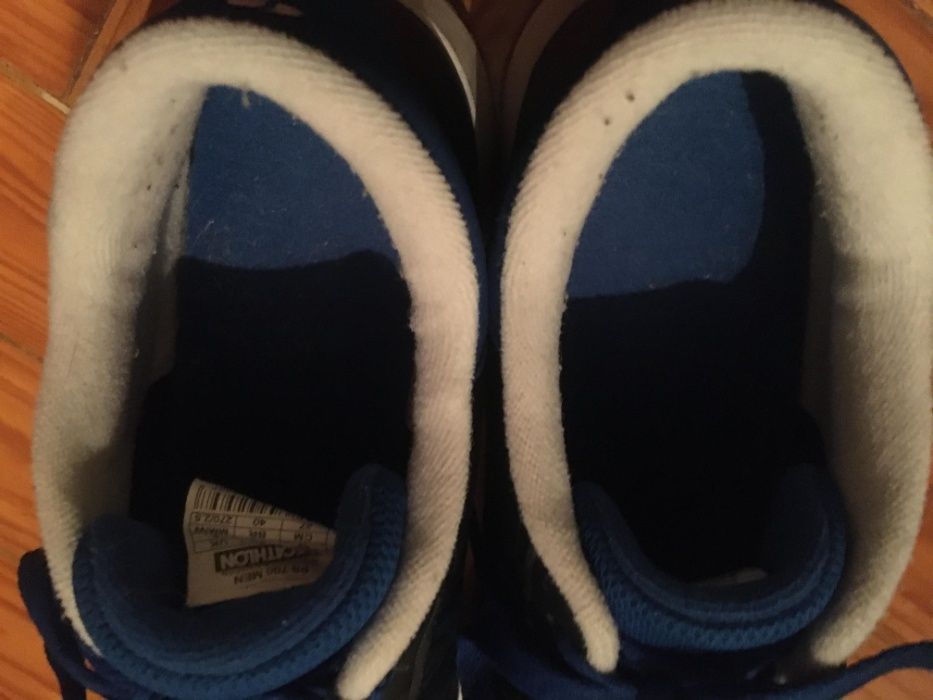 Sapatilhas azuis de Padel marca Artengo (tamanho 42)