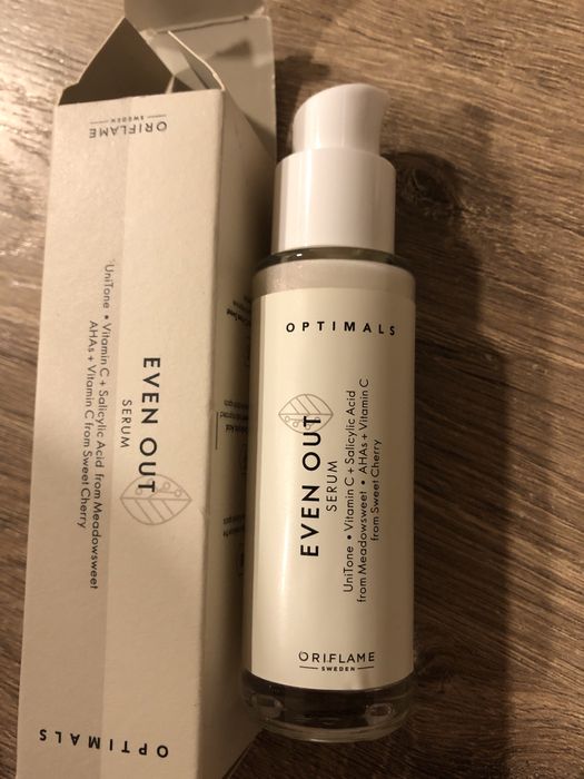 Serum na przebarwienua Oriflame Even out