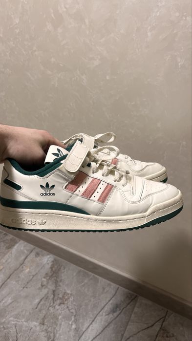 Класичні кросівки Adidas Forum Low 84