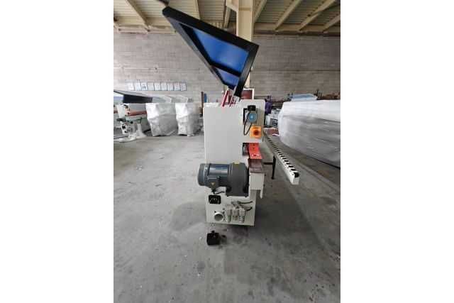 Кромкоклеючий верстат з радіусом MAST Holztechnik K308R