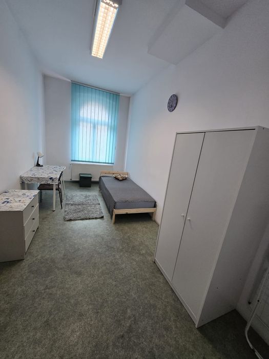 We speak English , Jednoosobowy pokój, Katowice centrum, ul. Staromiejska