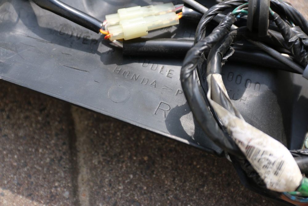 1306 Zamek kufra bocznego prawego Honda Goldwing GL 1800