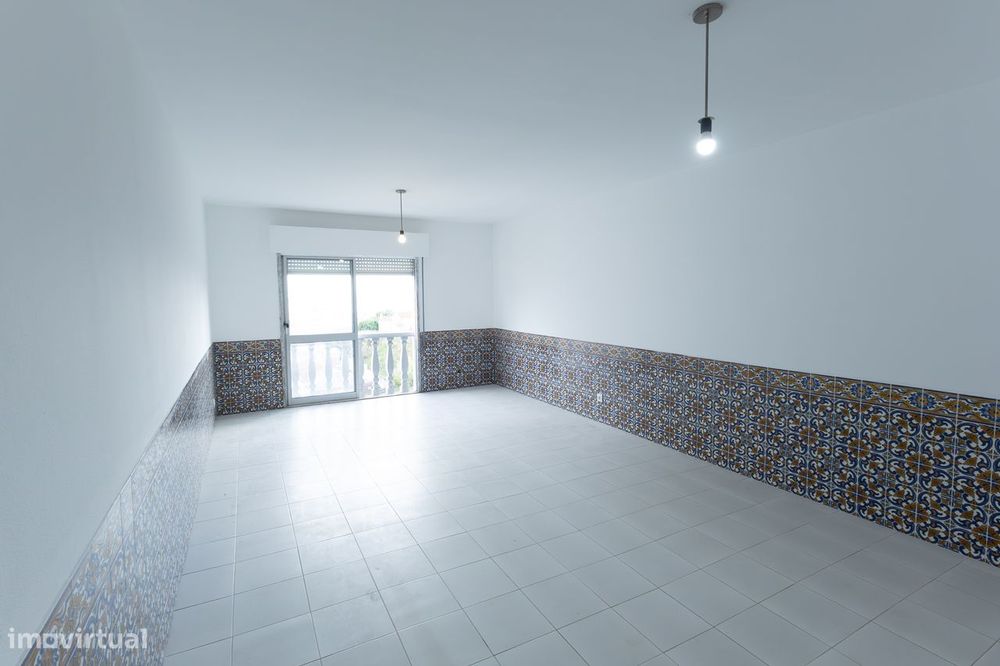 Apartamento T4 com Vista Deslumbrante para o Rio – Setúbal