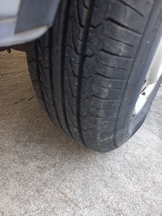 Vendo SAAB 900 75% em bom estado