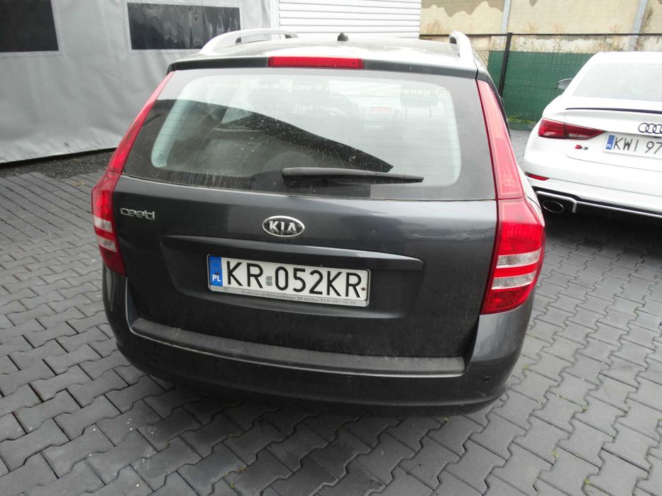 Kia Ceed 1.6 benzyna kombi uszkodzona